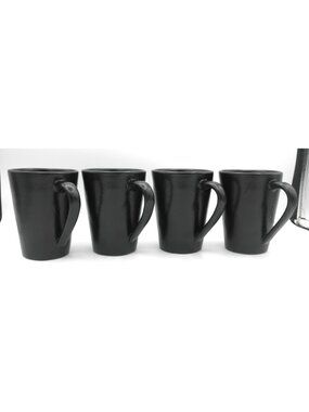 DOMO Onyx by Crate & Barrel Mug Set of 4 Pattern: CBLDOMO Excellent!